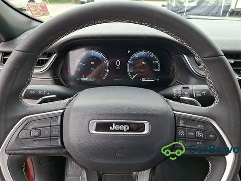 Used 2023 Jeep Grand Cherokee Altitude AWD/4WD image 19
