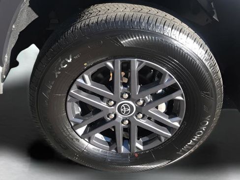 Used 2024 Toyota Tundra SR5 w/ SR5 Convenience Package image 7