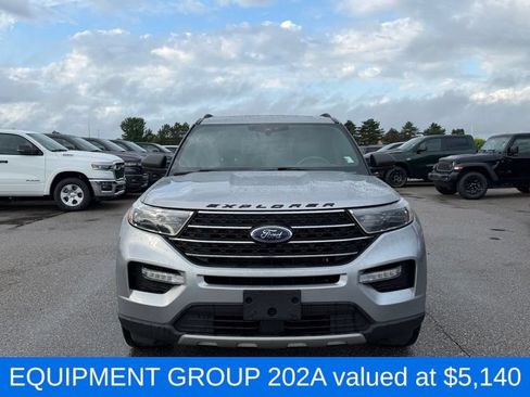 Used 2020 Ford Explorer XLT w/ Equipment Group 202A AWD/4WD image 2