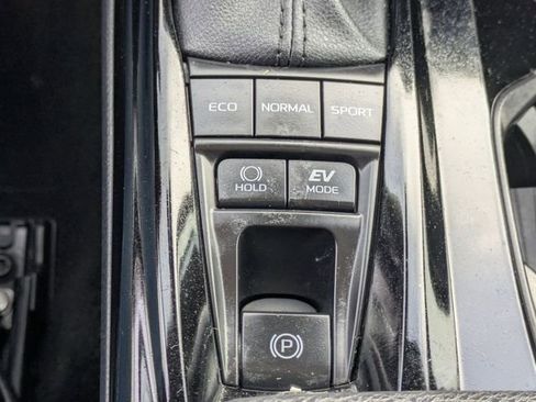 Used 2025 Toyota Camry XSE image 15