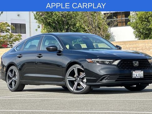 Used 2024 Honda Accord Sport image 2