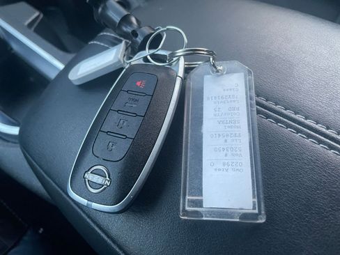Used 2025 Nissan Sentra SV image 22