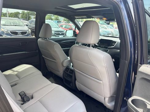 Used 2023 Honda Passport EX-L image 32