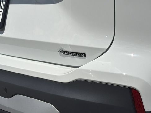 New 2026 Volkswagen Tiguan SE AWD/4WD image 6