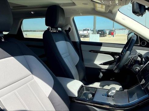 New 2025 Land Rover Range Rover Evoque Dynamic SE image 12