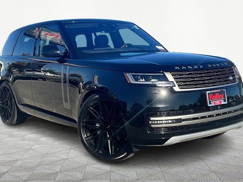 Used 2022 Land Rover Range Rover SE image 12