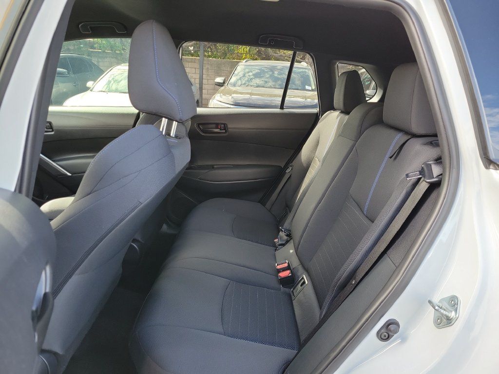 Used 2024 Toyota Corolla Cross AWD Hybrid image 17