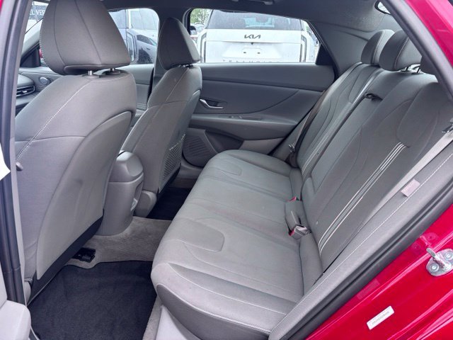 Used 2025 Hyundai Elantra SEL FWD image 37