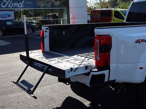 New 2026 Ford F350 Platinum w/ Platinum Plus Package image 23