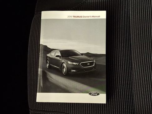 Used 2016 Ford Taurus SEL FWD image 24