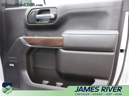Used 2020 GMC Sierra 1500 SLT w/ SLT Premium Plus Package AWD/4WD image 8