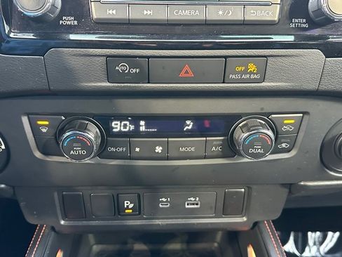 Used 2023 Nissan Frontier PRO-4X w/ Technology Package image 29