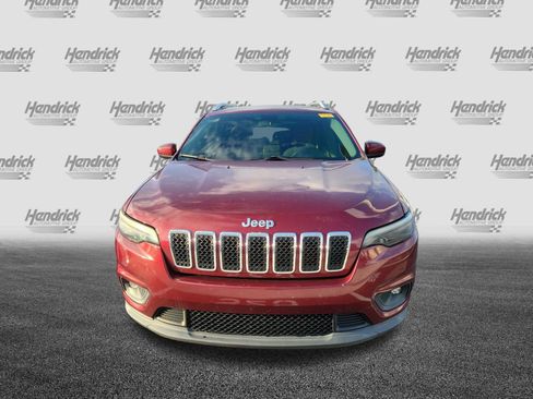 Used 2019 Jeep Cherokee Latitude w/ Popular Appearance Group AWD/4WD image 3