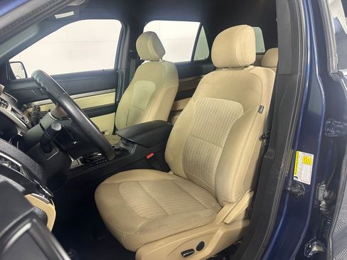 Used 2017 Ford Explorer FWD image 13