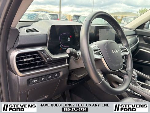 Used 2025 Kia Telluride S AWD/4WD image 19