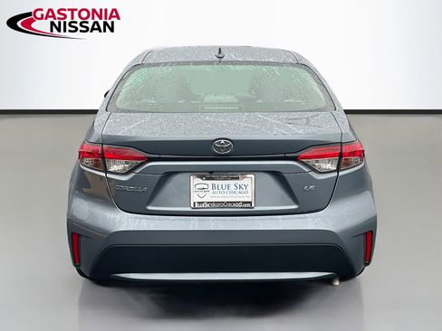 Used 2022 Toyota Corolla LE image 7
