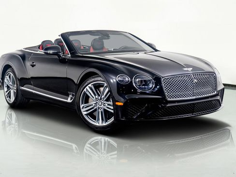 Used 2023 Bentley Continental GT V8 image 5