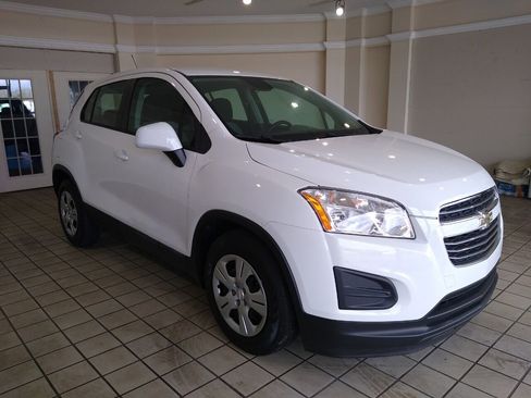 Used 2015 Chevrolet Trax LS w/ LPO, Cargo Package image 1