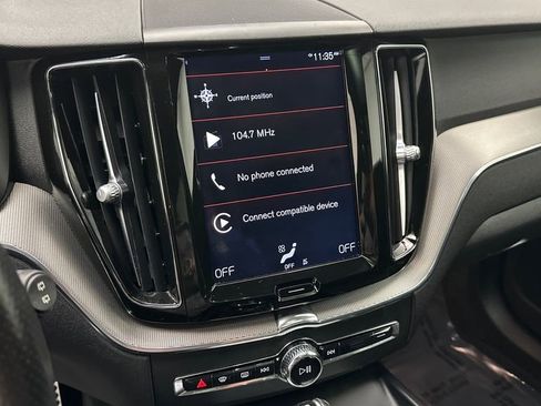 Used 2018 Volvo XC60 T6 R-Design w/ Convenience Package image 13