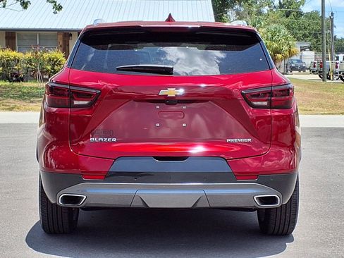 Used 2025 Chevrolet Blazer Premier w/ Driver Confidence II Package FWD image 5