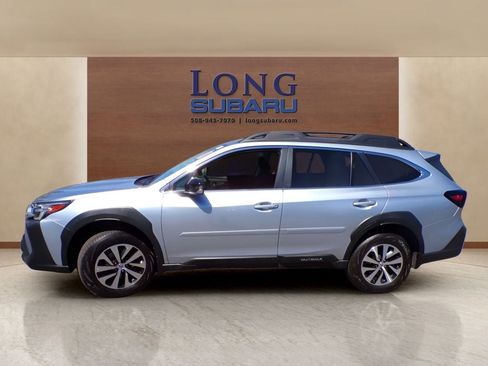 Used 2024 Subaru Outback Premium AWD/4WD image 11