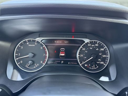 Used 2025 Nissan Rogue SV FWD image 22