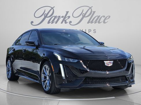 Used 2023 Cadillac CT5 V w/ Premium Package RWD image 8