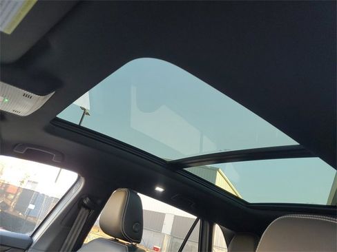 Certified 2026 Volkswagen Atlas Cross Sport SEL R-Line image 20