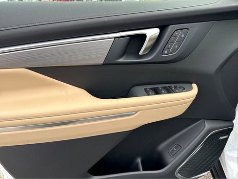 New 2026 Buick Enclave Preferred w/ Power Package FWD image 10
