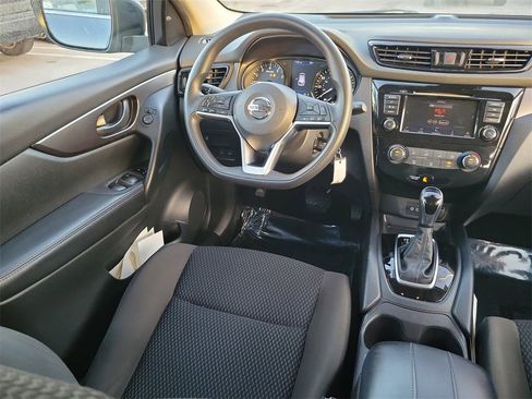 Certified 2021 Nissan Rogue Sport S image 10