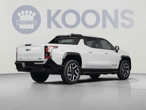 Used 2024 Chevrolet Silverado EV W/T AWD/4WD image 4