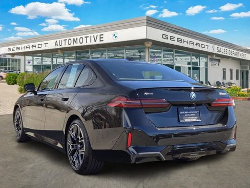 Certified 2026 BMW 550e xDrive 550e xDrive image 8