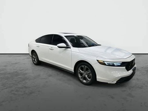 Used 2024 Honda Accord EX image 5