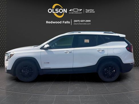 Used 2022 GMC Terrain AT4 AWD/4WD image 2