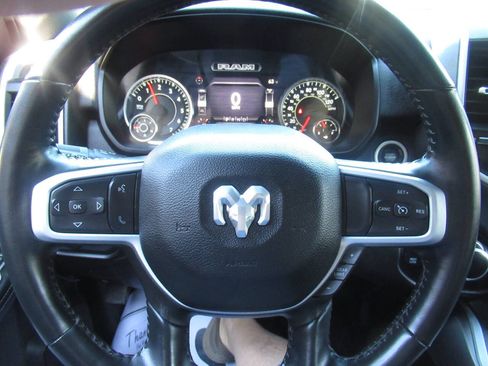 Used 2023 RAM 2500 Big Horn w/ Level B Equipment Group AWD/4WD image 19