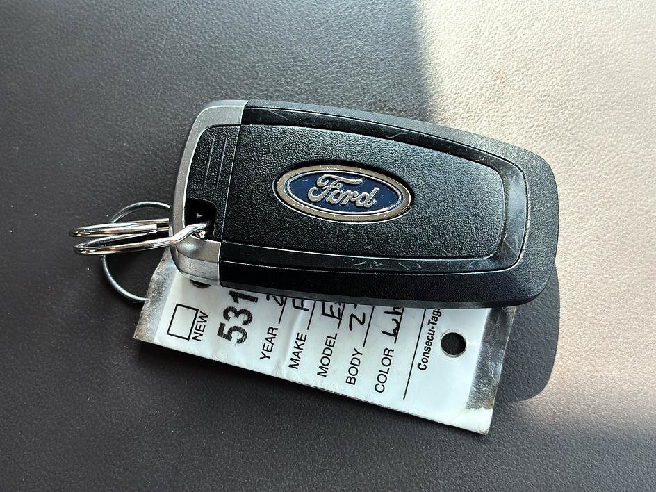 Used 2024 Ford Explorer Platinum w/ Class IV Trailer Tow Package AWD/4WD image 42