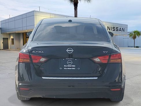 Certified 2023 Nissan Altima 2.5 SV FWD image 5