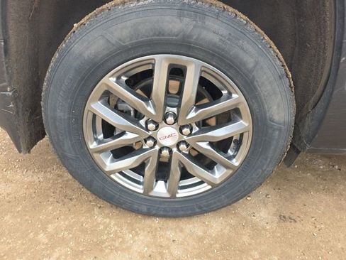 Used 2017 GMC Acadia SLT image 9