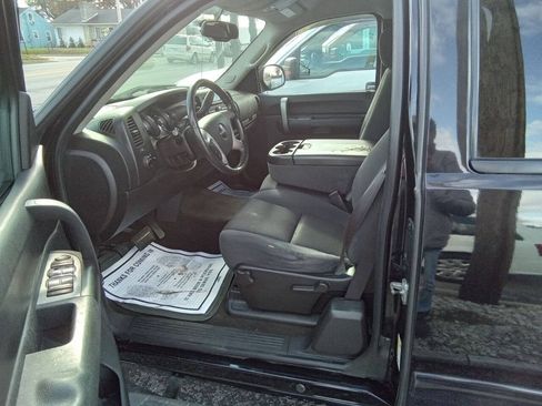 Used 2009 GMC Sierra 1500 SLE w/ Power Pack Plus RWD image 9