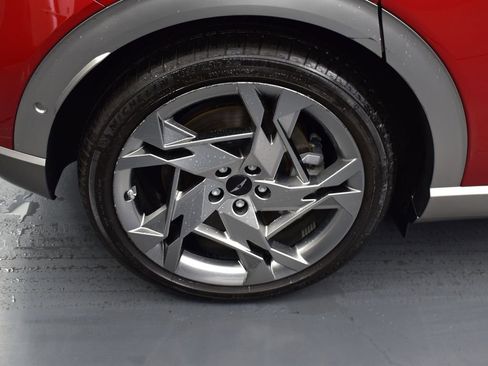 Used 2023 Genesis GV60 Performance image 8