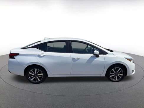 Used 2025 Nissan Versa SV image 16