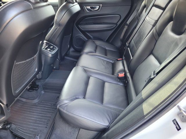 Used 2022 Volvo XC60 B6 Inscription w/ Advanced Package AWD/4WD image 15