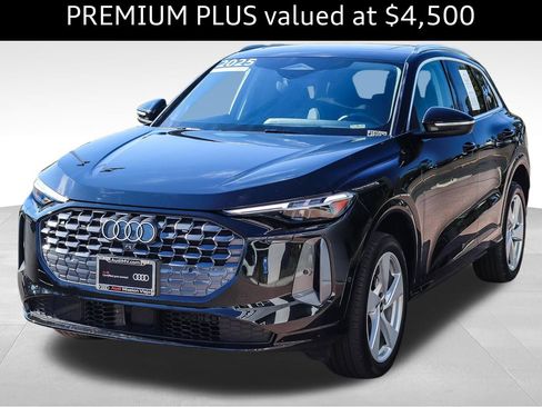 Certified 2025 Audi Q5 Premium w/ Premium Plus AWD/4WD image 3