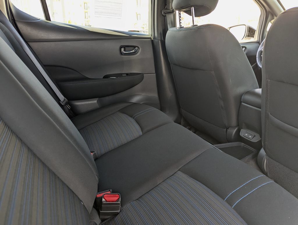 Used 2025 Nissan Leaf SV Plus FWD image 32