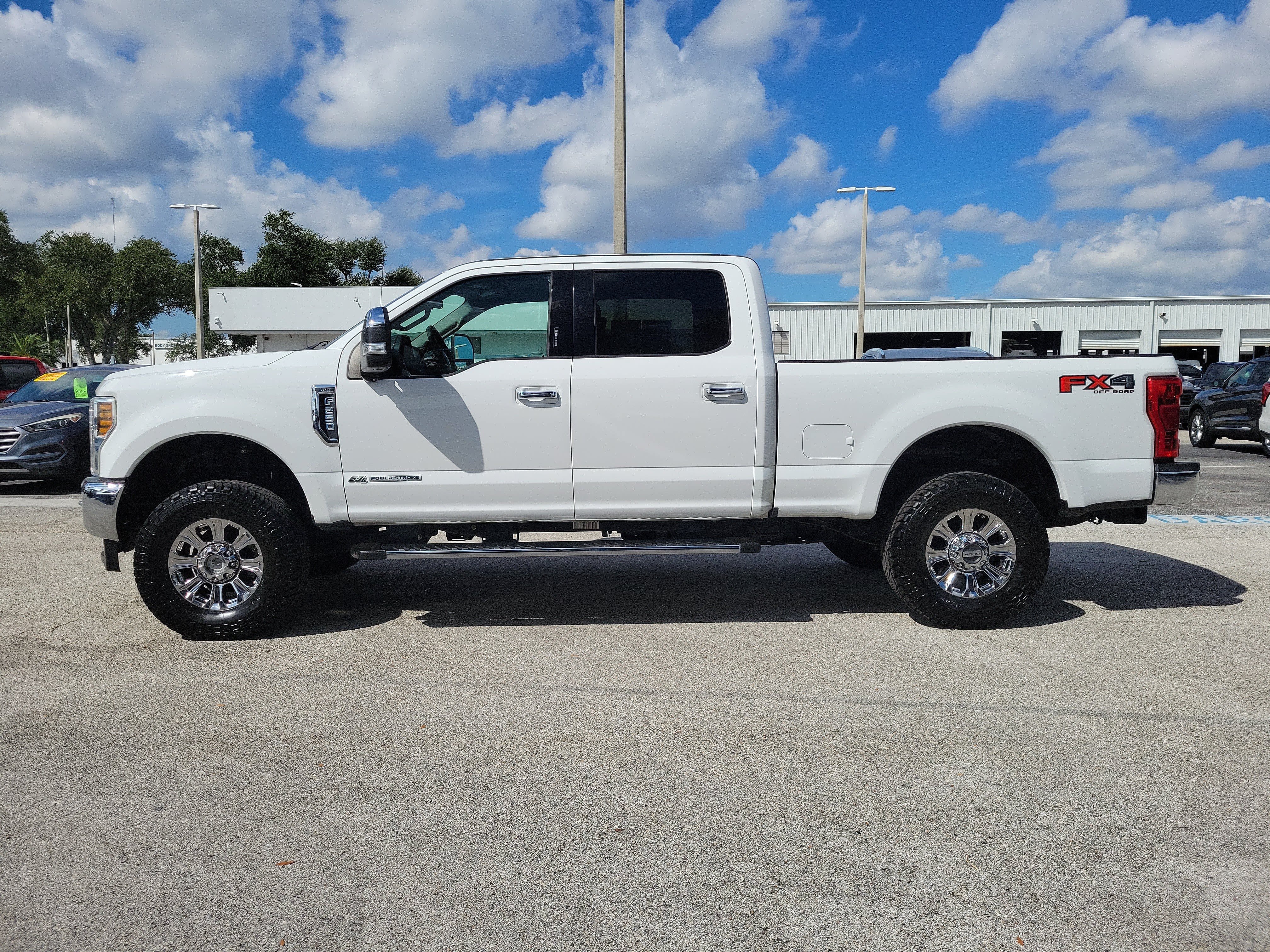 Used 2019 Ford F250 XLT w/ XLT Premium Package AWD/4WD image 6