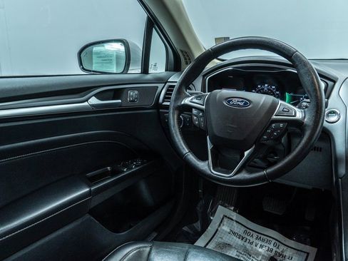 Used 2019 Ford Fusion Titanium image 25