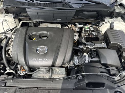Used 2018 MAZDA CX-5 Touring w/ Preferred Equipment Package FWD image 59