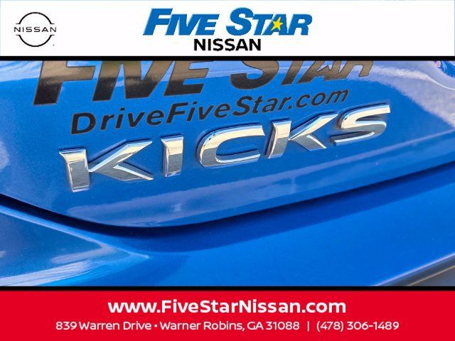 Used 2024 Nissan Kicks S FWD image 11