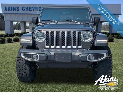 Used 2020 Jeep Wrangler Unlimited Sahara AWD/4WD image 9
