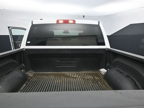 Used 2022 RAM 1500 Classic SLT AWD/4WD image 29